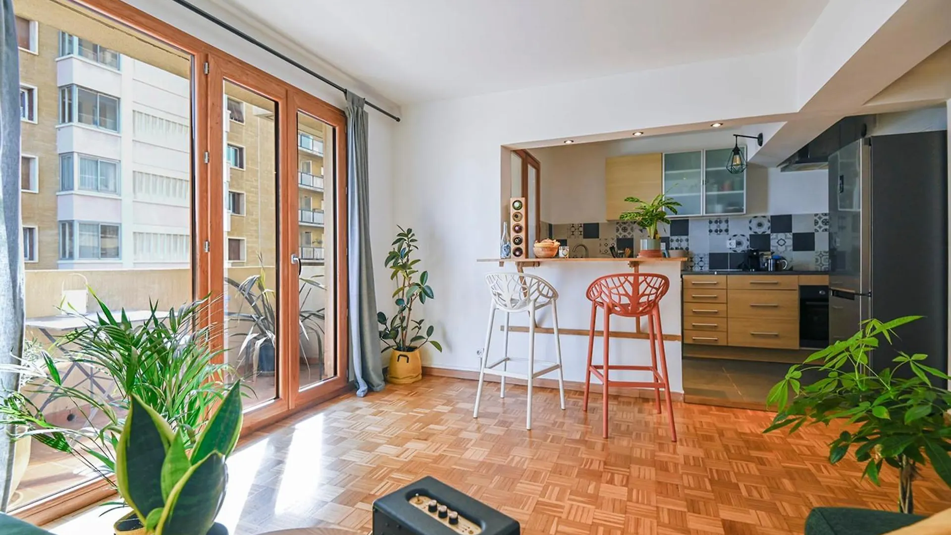 Apartament Charming T3 Of 60 M2 With Balcony In Marsylia 0*,  Francja